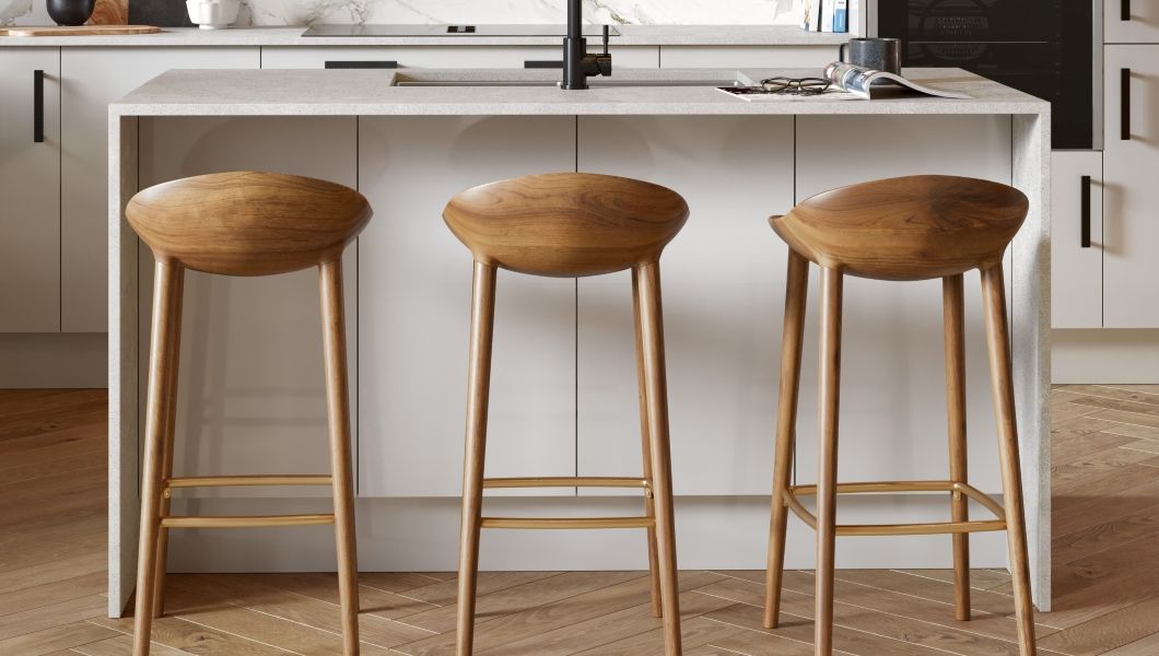 Zurfiz Super-Gloss Light Grey Kitchen detail