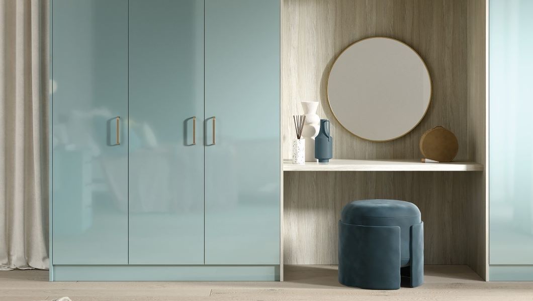 Zurfiz Ultra-Gloss Metallic Blue Bedroom detail